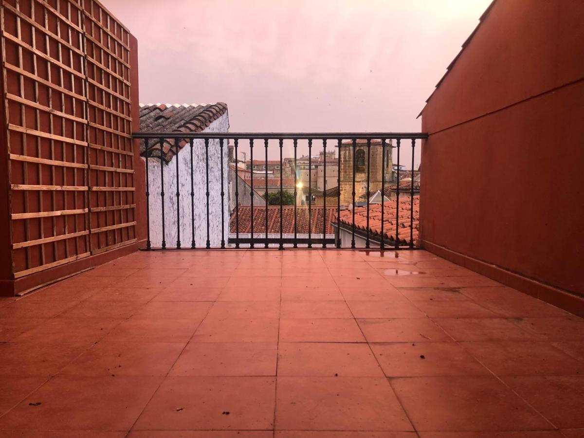 Atico Duplex Zona Monumental Διαμέρισμα Caces Εξωτερικό φωτογραφία